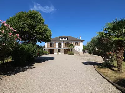 Maison, 256 m²
