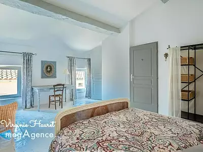 Maison, 270 m²