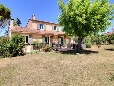 Maison, 151 m²