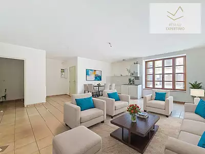Immeuble, 277 m²