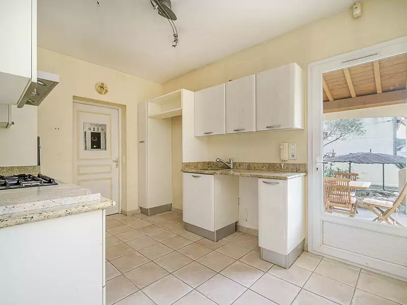 Maison, 200 m²