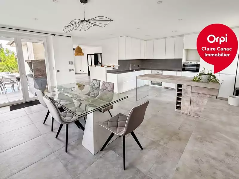 Maison, 105 m²