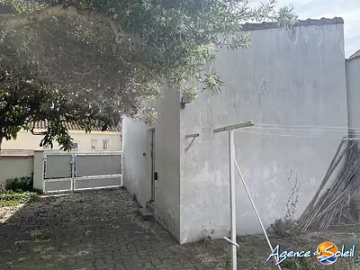 Terrain, 240 m²