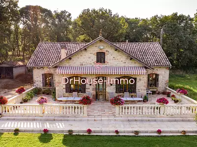 Maison, 228 m²