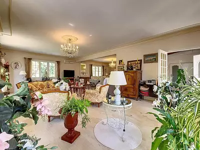 Maison, 331 m²