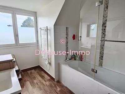 Maison, 241 m²
