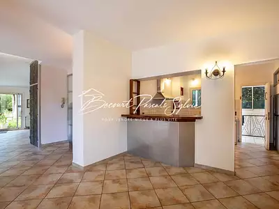 Maison, 179 m²