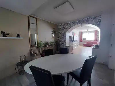 Maison, 210 m²