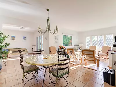 Maison, 184 m²