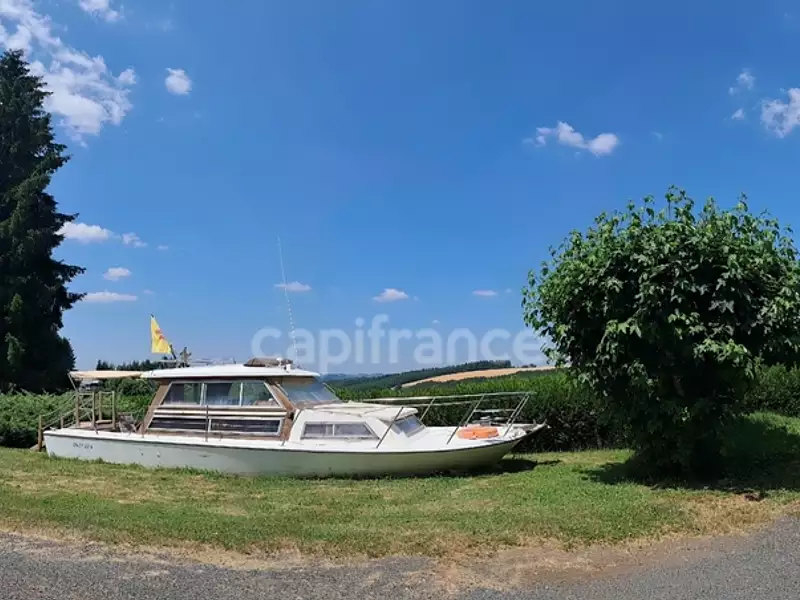 Maison, 1 100 m²