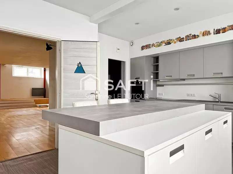 Maison, 273 m²