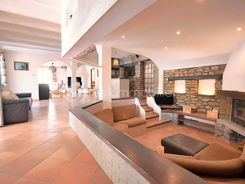 Maison, 265 m²