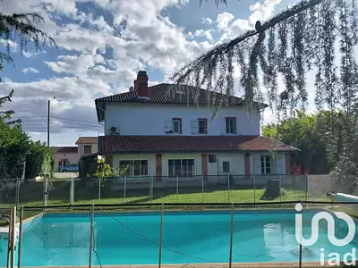 Maison, 268 m²