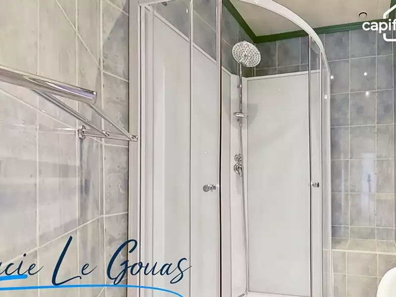 Maison, 233 m²