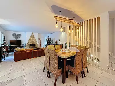 Maison, 168 m²