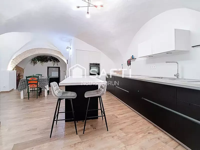 Maison, 200 m²