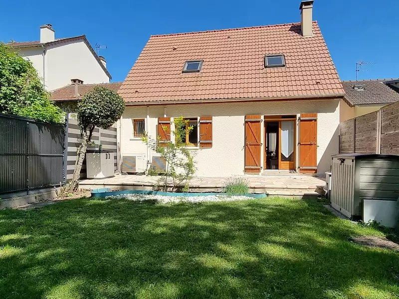 Maison, 99 m²