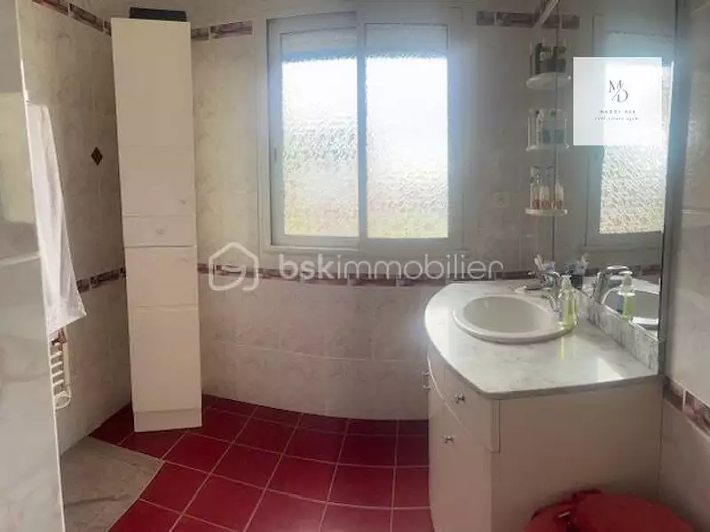 Maison, 300 m²