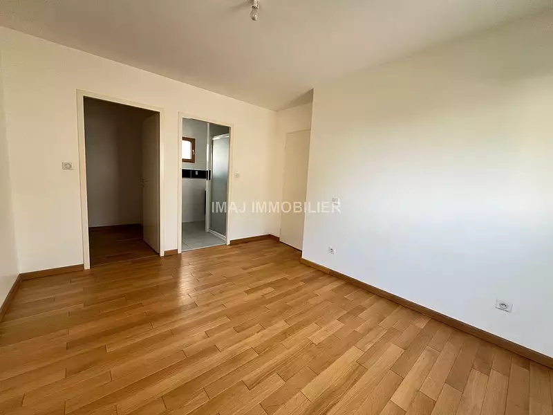 Maison, 105,6 m²
