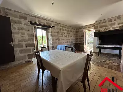 Maison, 245 m²