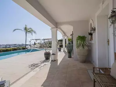 Maison, 250 m²