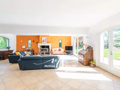Maison, 224 m²