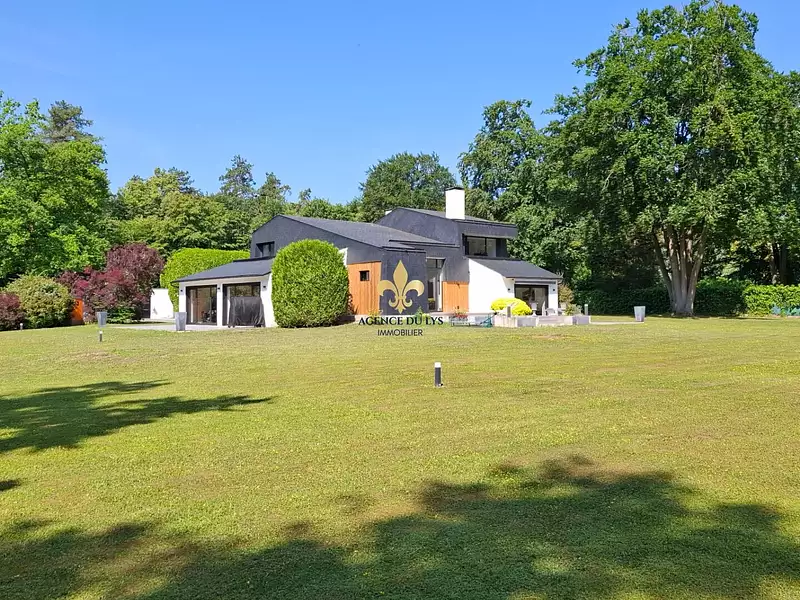 Maison, 256 m²