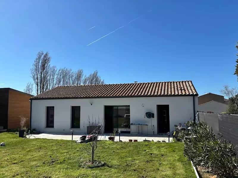 Maison, 77 m²