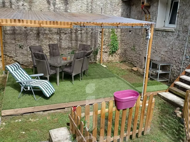 Maison, 220 m²