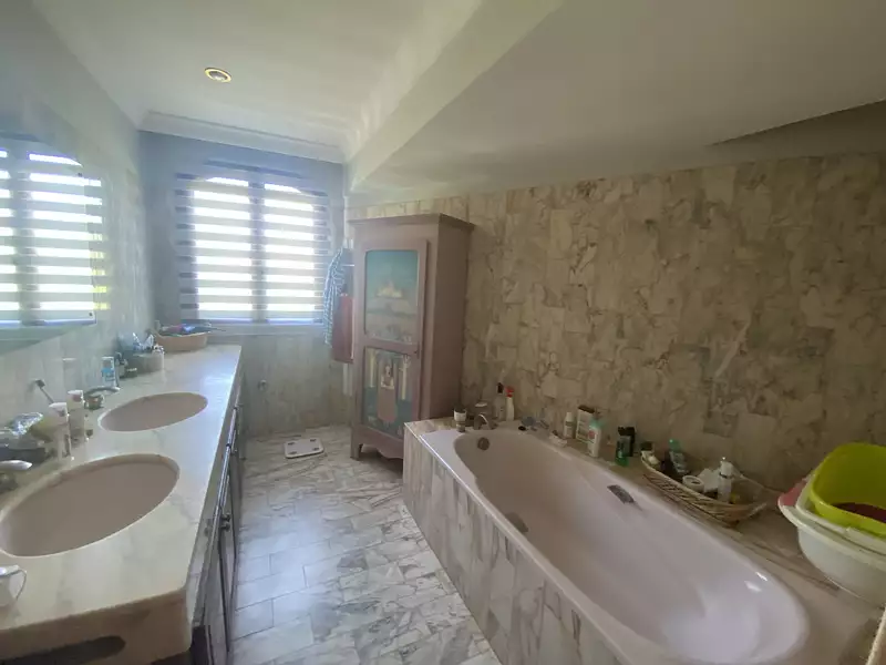 Maison, 171 m²