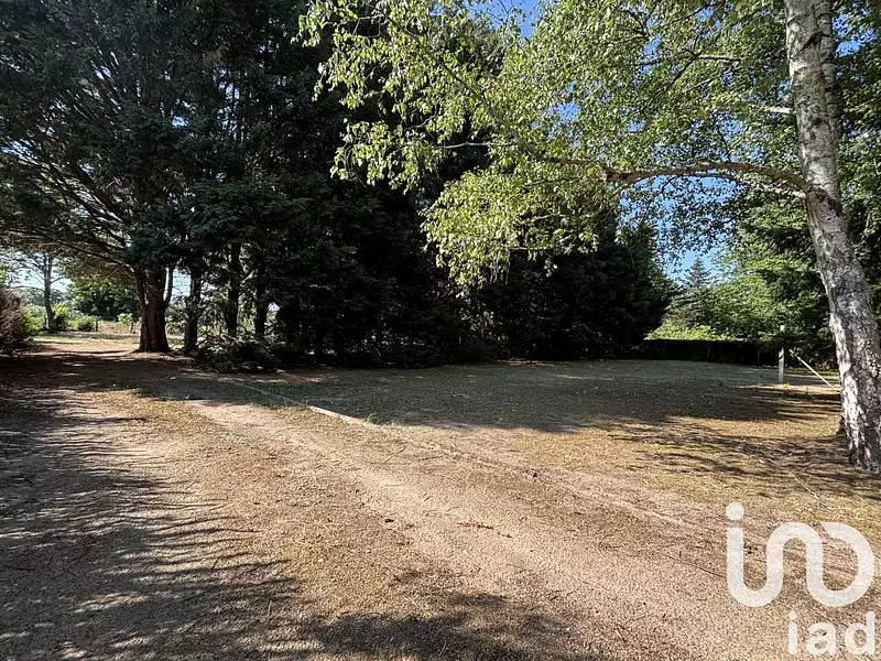Terrain, 2 051 m²