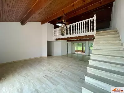 Maison, 195 m²