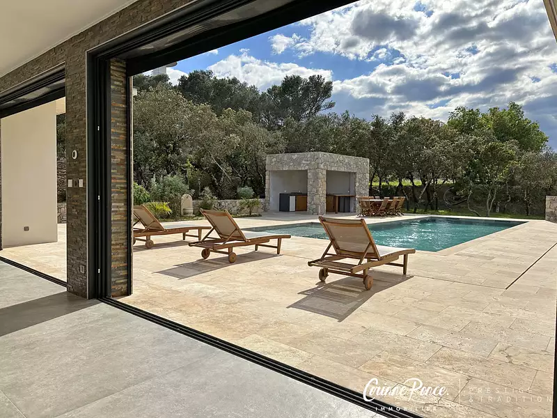 Maison, 332 m²