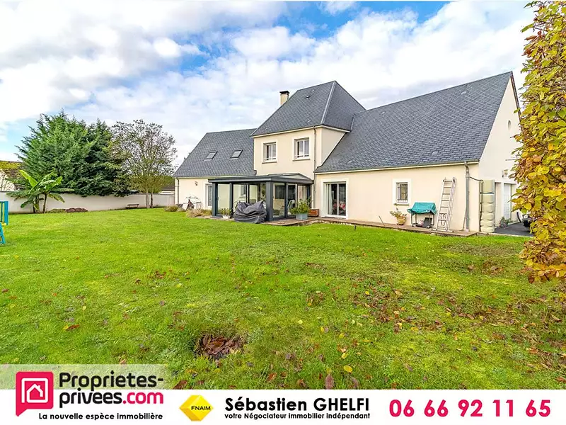 Maison, 220 m²