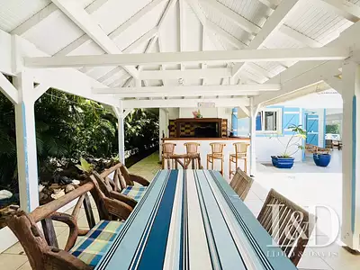 Maison, 235 m²
