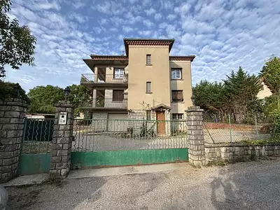 Maison, 254 m²