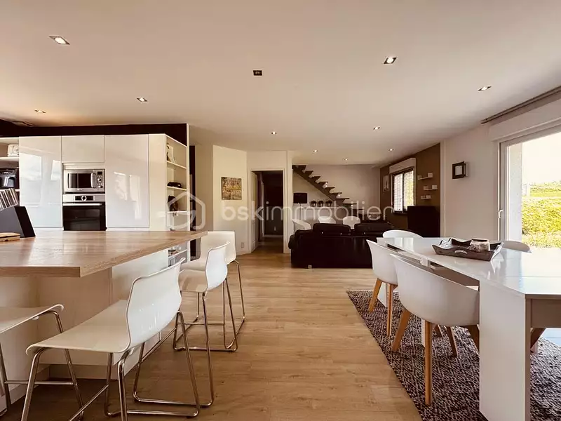 Maison, 123 m²