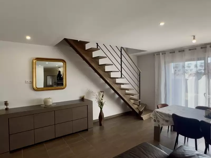 Maison, 165 m²
