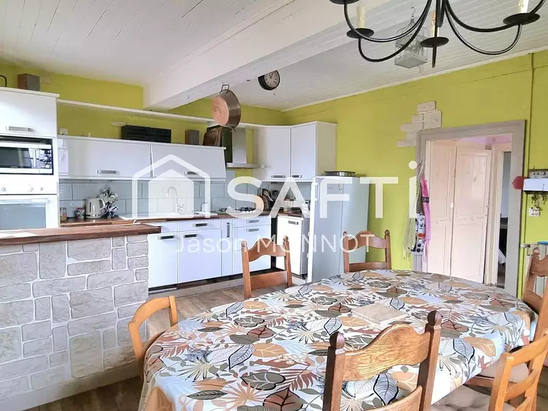 Maison, 270 m²