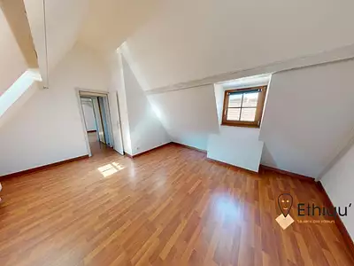 Immeuble, 220 m²