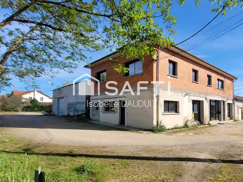 Divers, 1 160 m²