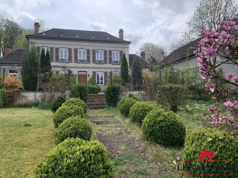 Maison, 180 m²