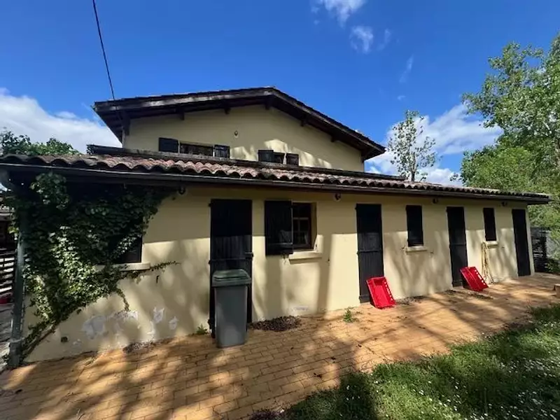 Immeuble, 356 m²
