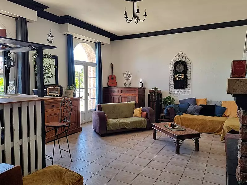 Maison, 260 m²