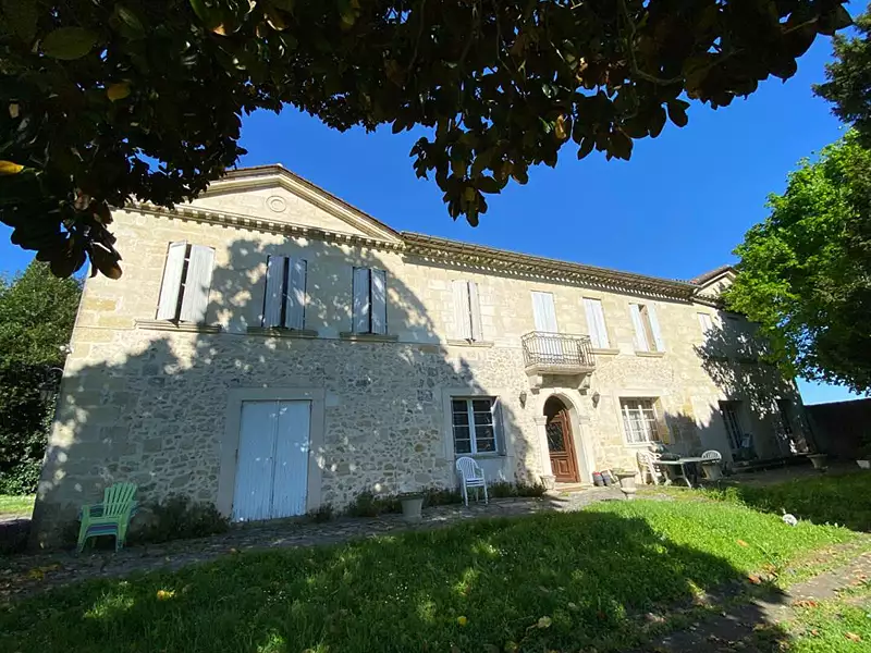 Maison, 275 m²
