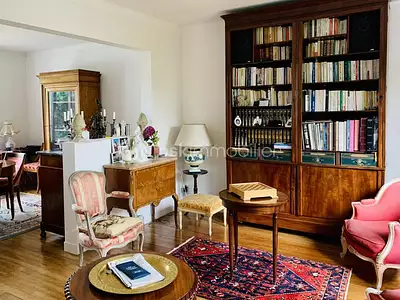 Maison, 244 m²