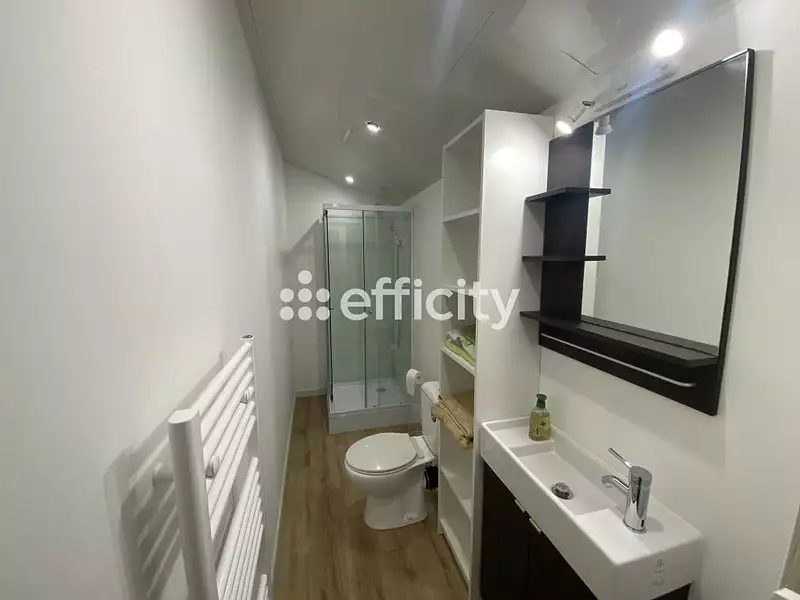Maison, 220 m²