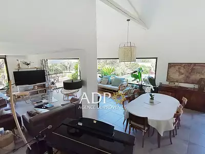 Maison, 170 m²