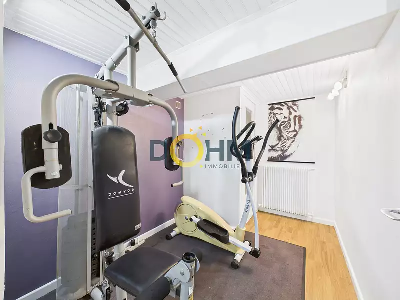 Maison, 243 m²