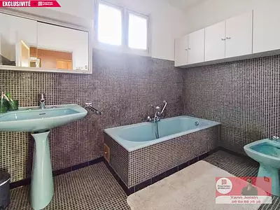 Maison, 180 m²